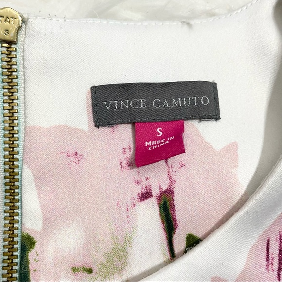 VINCE CAMUTO Floral Blouse - Picture 6 of 7